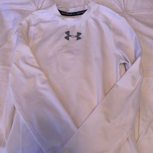 fitted white long sleeve shirt